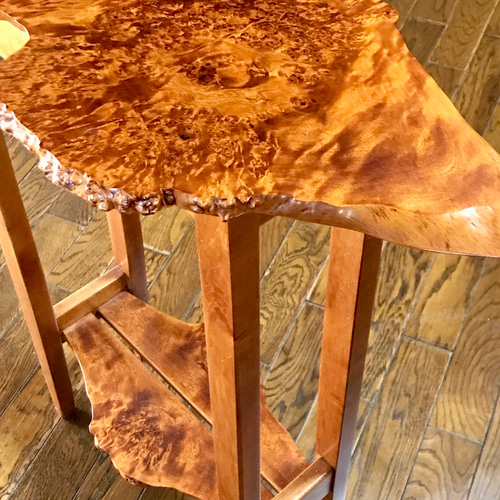 コブのハイテーブル 高さ87cm ダケカンバ瘤杢無垢材 ふきうるし サイド