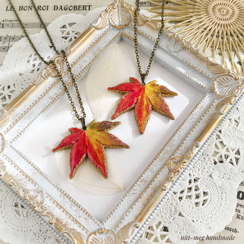 〜カヤ　☪︎⋆☽様〜新作　天然石　レジンネックレス　【猫紅葉】 カヤ ☪︎⋆☽様〜新作 天然石 レジンネックレス 【猫紅葉】