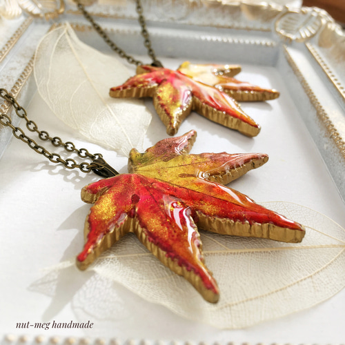 【1271】レジン　紅葉　ネックレス　ペンダント　ハンドメイド 1271】レジン 紅葉 ネックレス ペンダント ハンドメイド