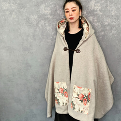 ■10 天內出貨 ■ [3 種顏色可選] 這款採用再生羊毛製成，「莫里斯世界在斗篷外套中栩栩如生。」秋冬款斗篷連帽披肩 第7張的照片