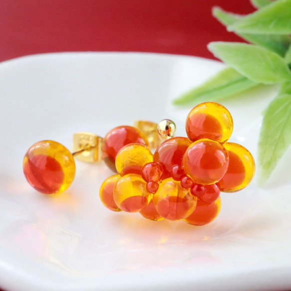 《特集掲載》ガラスのいくら1粒ピアス イクラ 縁起物 オレンジ フェイクフード ガラス ガラスフュージング 朱色 13枚目の画像