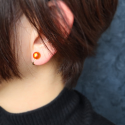 《特集掲載》ガラスのいくら1粒ピアス イクラ 縁起物 オレンジ フェイクフード ガラス ガラスフュージング 朱色 6枚目の画像