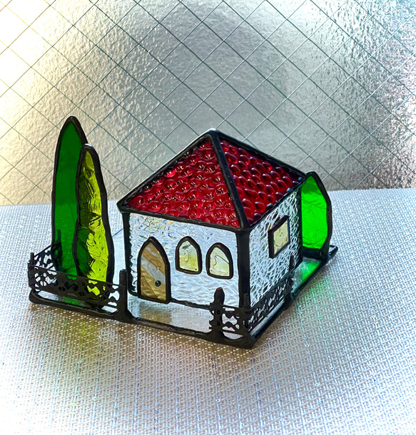 キラキラミニハウス　　ステンドグラス　赤い屋根　キャンドルホルダー 3枚目の画像