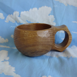 スマイルマークが浮かぶ　茶色い真桑の一木彫りコーヒーカップ　 5枚目の画像