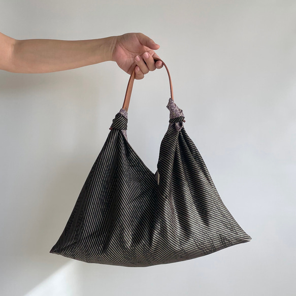 Unique | Reversible AZUMA bag, Wool & Silk AZ208 第2張的照片