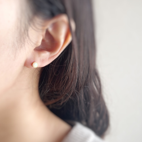 両耳セット】つけっぱなしOK‼️京都オパール ベゼルピアス