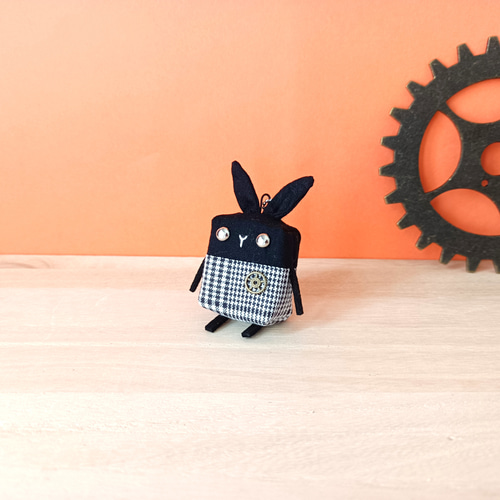ロボchi 黒うさぎ号 マスコット┃ロボット ぬいぐるみチャーム