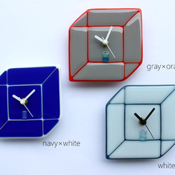 新作！ガラス時計 立方体  small ホワイト×ブルーグレー　壁掛け時計・置時計 クリスマスギフト 8枚目の画像