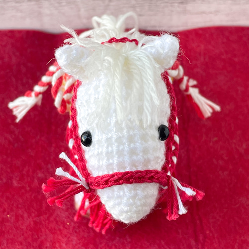 受注製作】白馬のお正月飾り2026 干支 午年 あみぐるみ 馬のはな