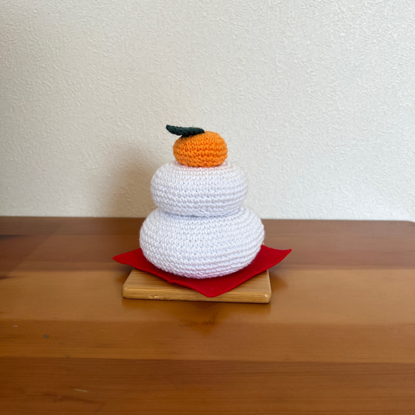 受注制作】鏡餅 あみぐるみ かぎ針編み お正月飾り 台座付き  