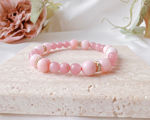 天然石チャーム　ピンクオパールxグァバ 1a29b26c48244bfd4441129d51b1bf