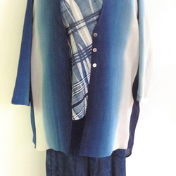 伝統織物のトップブランド夏塩沢に本藍染めを施した洋服オリジナルブランド『ナツシオンブルー』ぼかし染（ジャケット24） 5枚目の画像