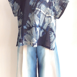 伝統織物のトップブランド夏塩沢に本藍染めを施した洋服オリジナルブランド『ナツシオンブルー』ぼかし染（パンツ31） 4枚目の画像