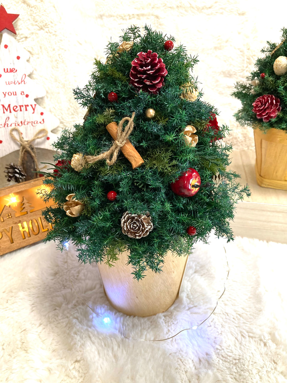 早割クリスマス2023 creema限定 プリザーブドドライフラワー キラキラのトナカイに木の実卓上クリスマスツリー 7枚目の画像
