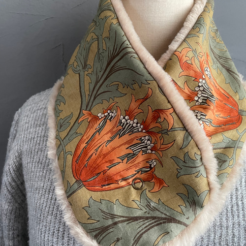 ☆ふわふわエレガントファーマフラー ベージュ ウィリアムモリス