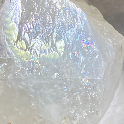 ゴールデンマイカ内包✨　レインボー エレスチャル  骸骨水晶　原石 3枚目の画像