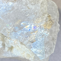 ゴールデンマイカ内包✨　レインボー エレスチャル  骸骨水晶　原石 1枚目の画像