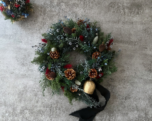 マウンテンジュニパーと松ぼっくりのリース クリスマス クリスマス