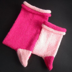 手編みの靴下　セット商品　メリノウールで編んだ、ママと小さなレディーのためのお揃いの靴下 4枚目の画像
