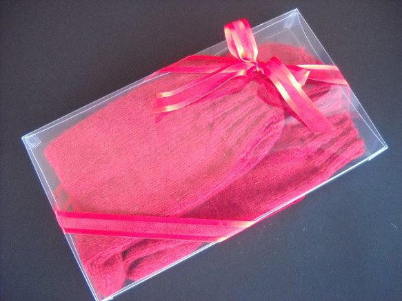 手編みの靴下　還暦のお祝いのための赤い靴下 （女性用） 4枚目の画像