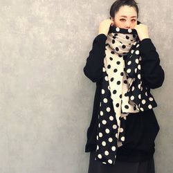 ■現貨■ [11月12日補貨] “四用” 2米大號復古亞麻圍巾/披肩/圍巾，波點圖案，秋季款 第8張的照片