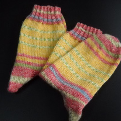 手編みの靴下　幸せの黄色い靴下（女性用） 3枚目の画像