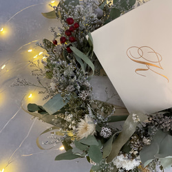 幸せ続くリース　ブルーファンタジーと白いお花のリース　クリスマスギフト　スターチス 4枚目の画像