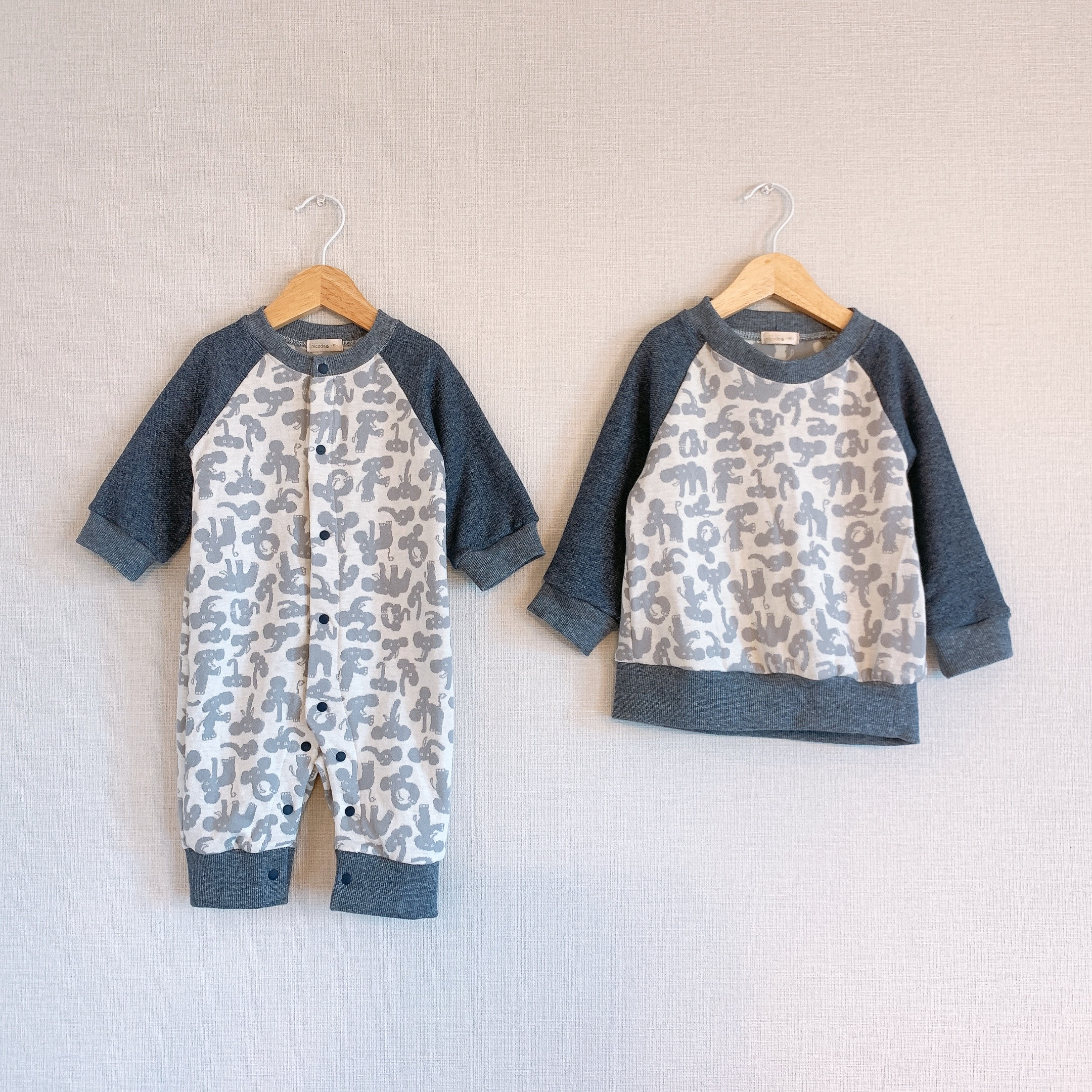 【兄弟リンク】ぞうさん柄のネイビースウェット&ロンパース