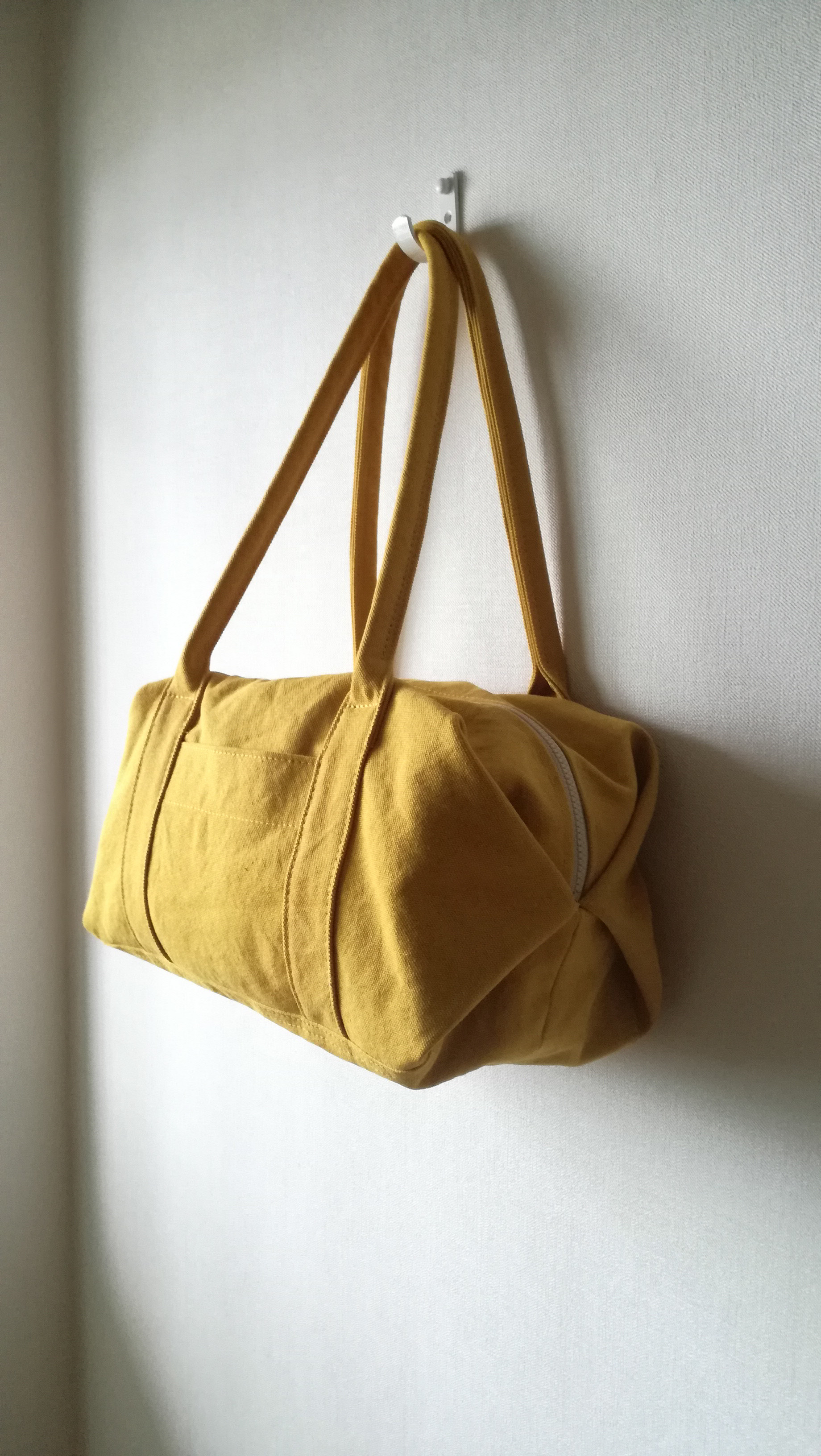 ☆ヴィンテージ加工帆布☆のキャラメルボストンバッグ【マスタードM】