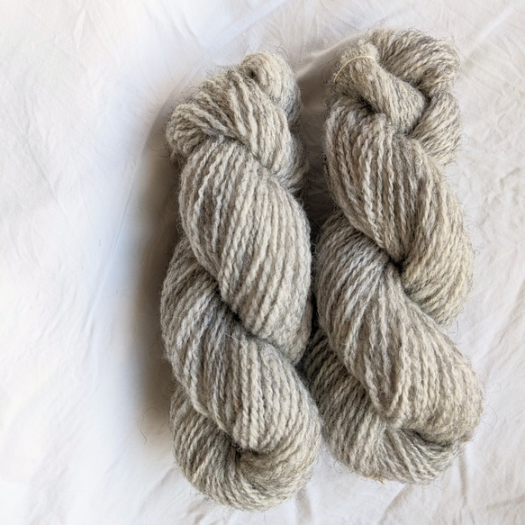 ちくちく　40g　北海道産羊　手紡ぎ毛糸 1枚目の画像