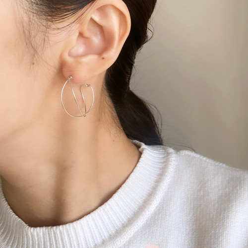 MAYU フープキャッチピアス　シルバー　美品 MA0125-WH-WH1_s.jpg?v=1748703923