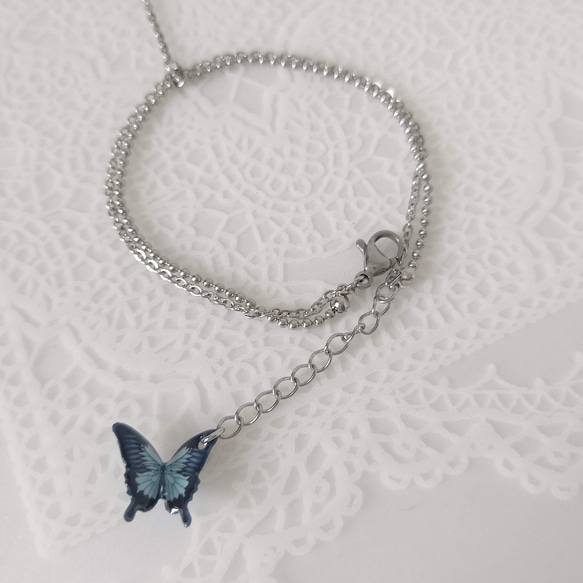 【手の甲ブレスレット♪】フィンガーリング。オオルリアゲハ  青い蝶 蝶々ブレスレット 6枚目の画像