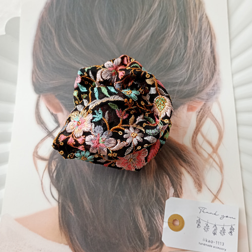 値下げ中　インド刺繍ヘアゴム　パーティー　発表会　おしゃれアップ　ハンドメイド 値下げ中 インド刺繍ヘアゴム パーティー 発表会 おしゃれアップ