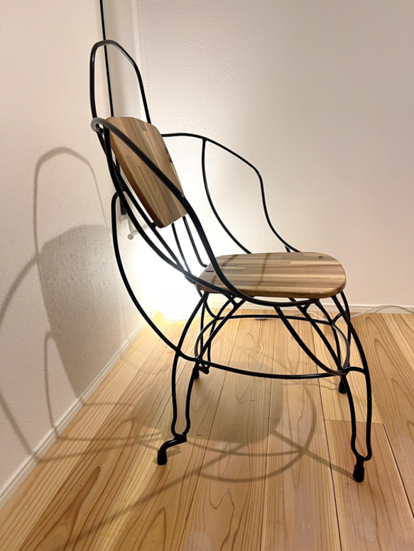 【マルコウ】　アイアン　チェアー　椅子　丸鋼　鉄　アート　ガーデンチェアー 4枚目の画像