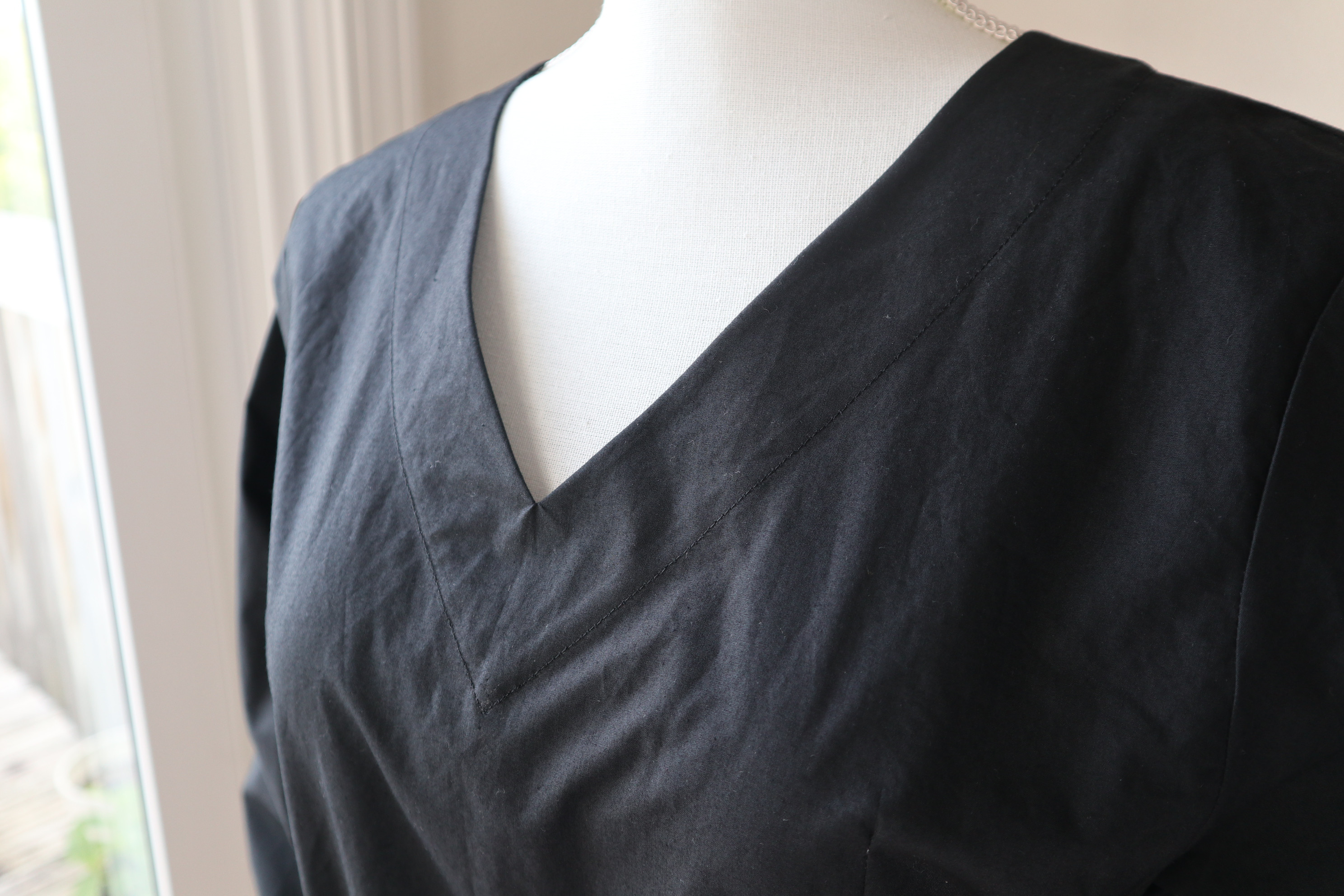 ドレス割烹着（ブラック）受注製作