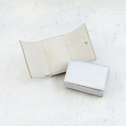 [銀色] 想要給別人看的/最小又可愛的緊湊型三折錢包[怪物迷你錢包] 第3張的照片