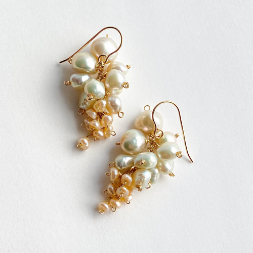 優しい淡色 淡水バロックパールのぶどうピアス／イヤリング 14kgf