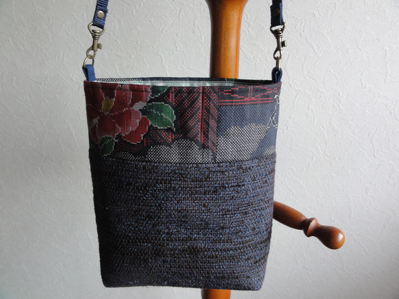 大島紬と裂き織のポシェット 2枚目の画像