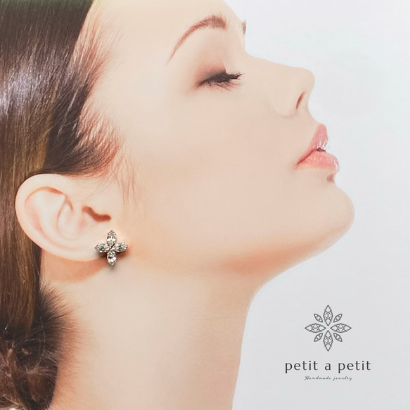 Total Swarovski®︎「pétale」手術不鏽鋼耳環或無鎳耳環 第13張的照片