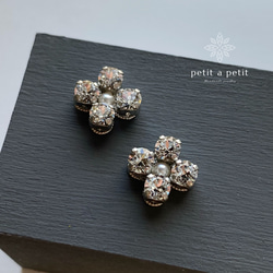 Total Swarovski®︎「pétale」手術不鏽鋼耳環或無鎳耳環 第1張的照片