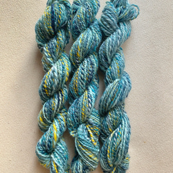 淡ブルー手紡ぎ糸双糸　約23g 4枚目の画像