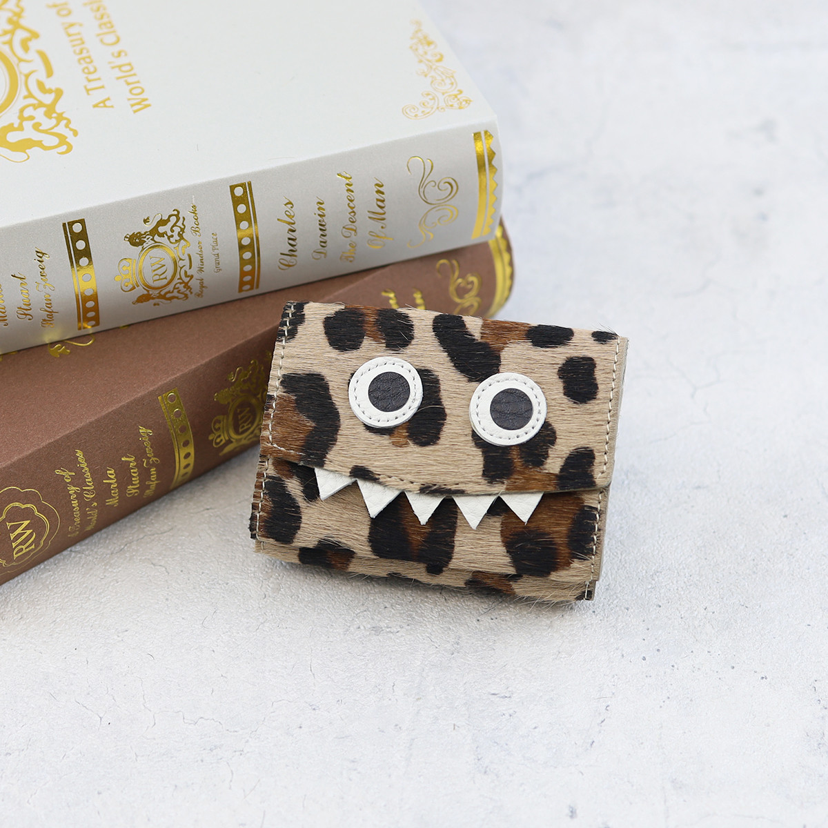 【ラージレオパード】思わず誰かに見せたくなる/ミニマムで大人カワイイコンパクト三つ折り財布【毛付き/ハラコ】