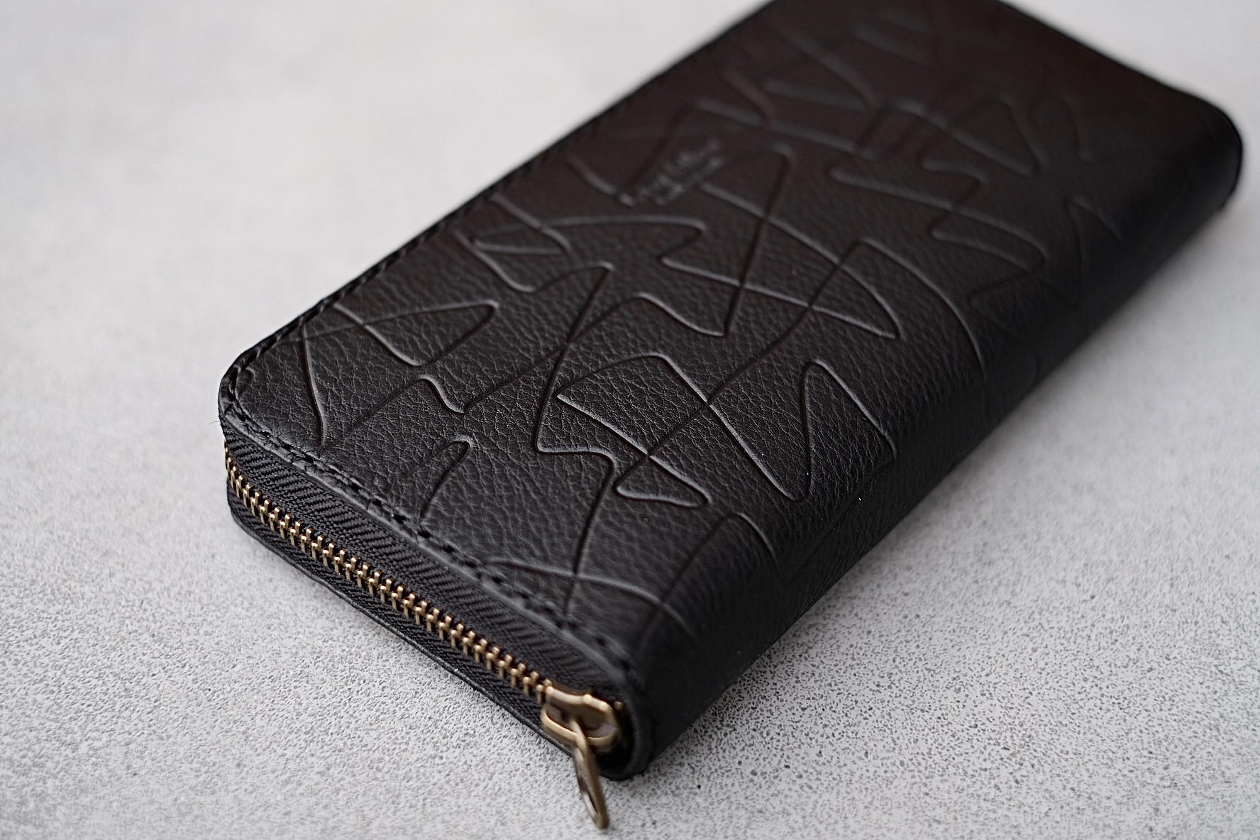 黒の長財布 mormal