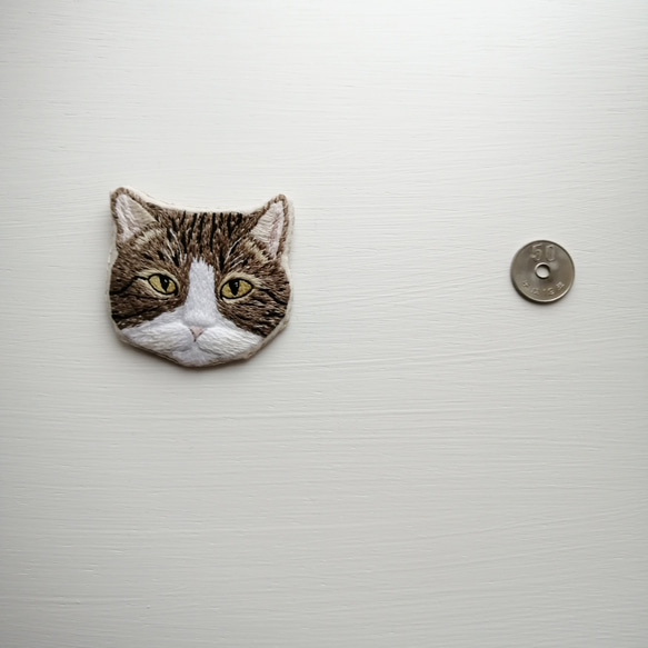 【限定1点】猫刺繍のブローチ　Jasper 6枚目の画像