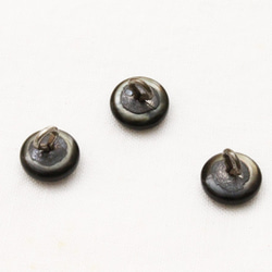 フランス製アンティーク黒蝶貝ブーツボタン3個セット（No.285） 2枚目の画像