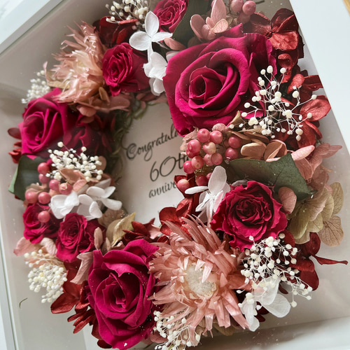 送料無料】枯れない本物のお花｜プレミアムフォトフレームリース