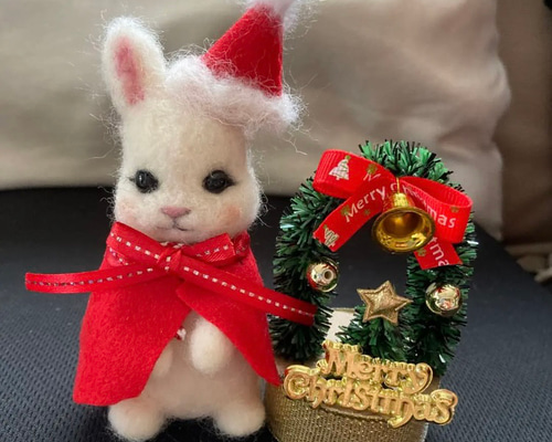 JUNJUN＊ 羊毛フェルト ハンドメイド うさぎちゃんのXmas と