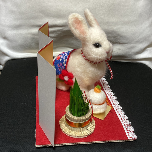 JUNJUN* 羊毛フェルト ハンドメイド 卯年 、うさぎさんのお正月 JUNJUN* 羊毛フェルト ハンドメイド 卯年 、うさぎさんのお正月
