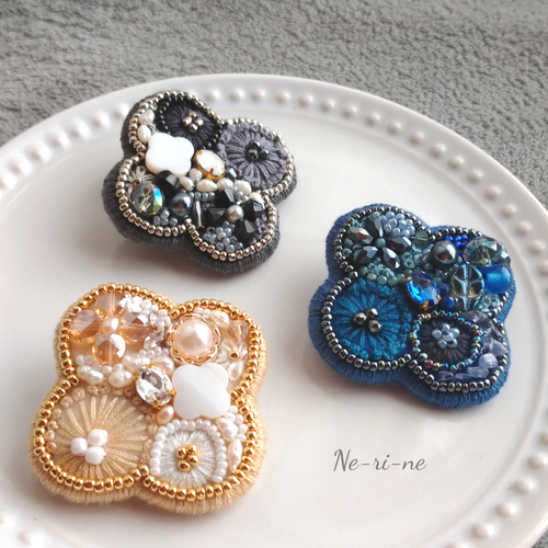 ロマンティックフラワービーズ刺繍ブローチ ブローチ Ne-ri-ne
