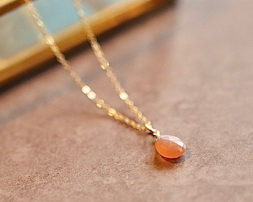 1640　金運高める✨️　大きめ♡　多面カット　うるうる♥　シトリンネックレス ⭐︎6月の誕生石陰と陽のバランスを整える☆オレンジムーン